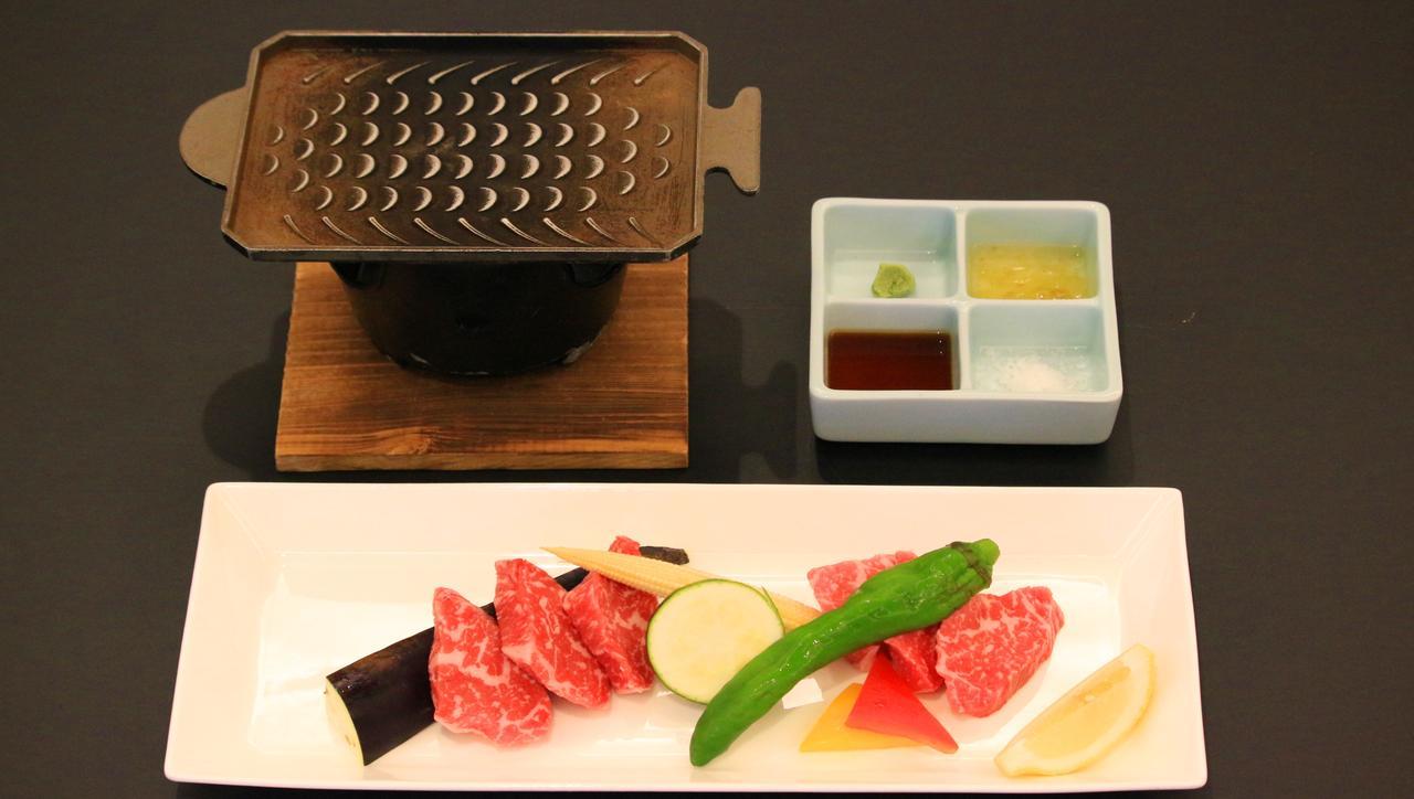 Nanki-Shirahama Marriott Hotel Kültér fotó A set of ingredients for a beef teppanyaki