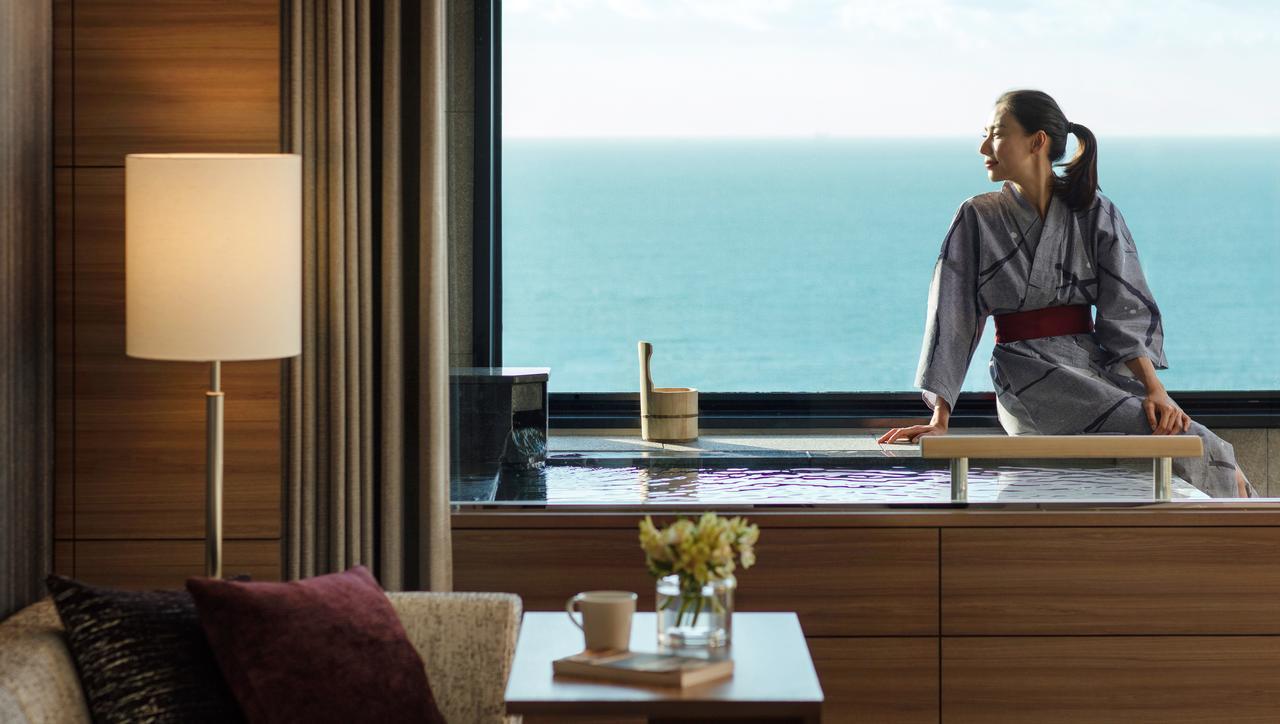 Nanki-Shirahama Marriott Hotel Kültér fotó A guest at the Mandarin Oriental, Tokyo